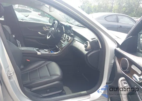 2018 Mercedes-Benz C 300 4Matic z USA, uszkodzony, nr VIN WDDWF4KBXJR318385